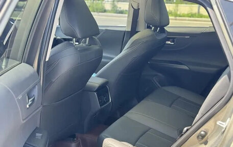 Toyota Harrier, 2022 год, 2 690 000 рублей, 15 фотография