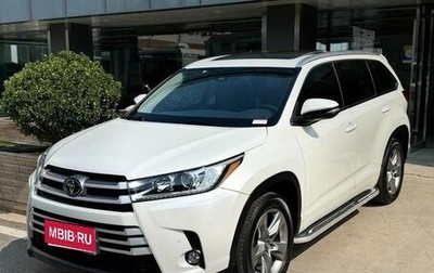 Toyota Highlander, 2021 год, 2 843 000 рублей, 1 фотография