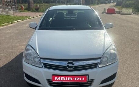 Opel Astra H, 2012 год, 720 000 рублей, 1 фотография