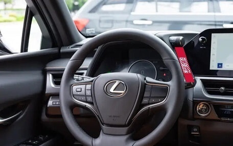 Lexus UX I, 2024 год, 4 450 000 рублей, 8 фотография