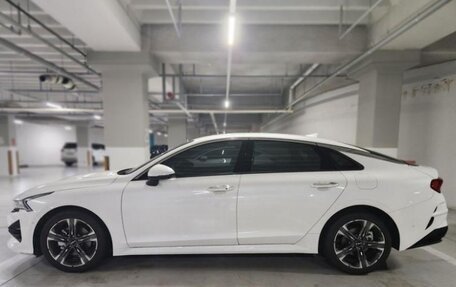 KIA K5, 2022 год, 2 210 000 рублей, 2 фотография