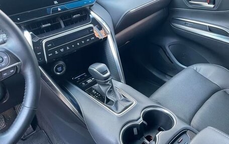 Toyota Venza, 2022 год, 3 200 000 рублей, 17 фотография