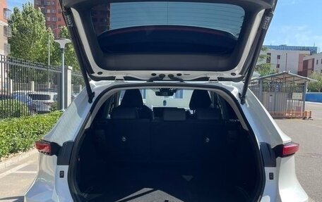 Toyota Venza, 2022 год, 3 200 000 рублей, 25 фотография