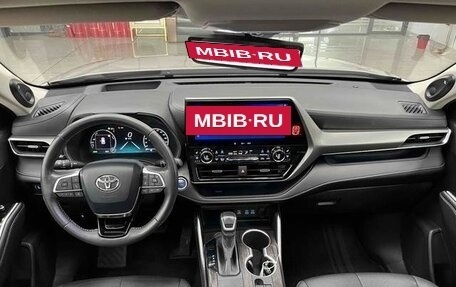 Toyota Highlander, 2022 год, 4 197 400 рублей, 8 фотография