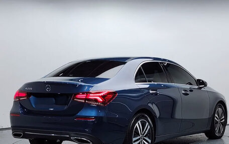 Mercedes-Benz A-Класс, 2022 год, 2 960 000 рублей, 2 фотография