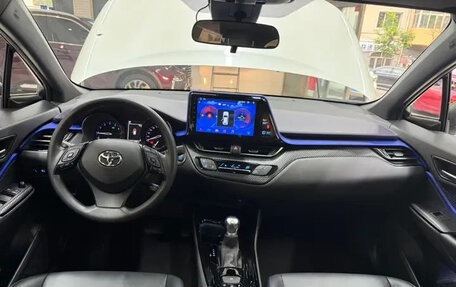 Toyota C-HR I рестайлинг, 2021 год, 1 869 810 рублей, 9 фотография