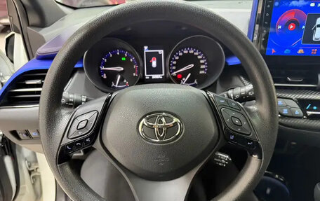 Toyota C-HR I рестайлинг, 2021 год, 1 869 810 рублей, 10 фотография