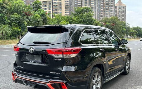 Toyota Highlander III, 2021 год, 2 735 000 рублей, 7 фотография