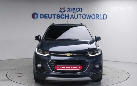 Chevrolet Trax, 2020 год, 990 000 рублей, 2 фотография