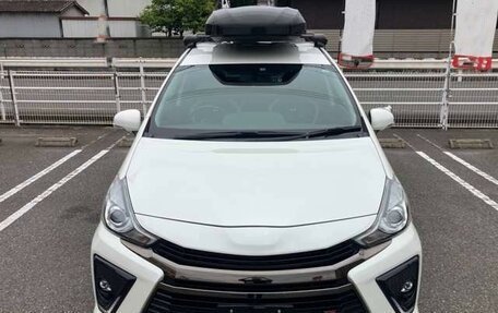 Toyota Prius Alpha I (ZVW40/41), 2020 год, 1 507 000 рублей, 2 фотография