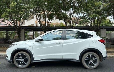Honda Vezel, 2020 год, 1 197 000 рублей, 4 фотография