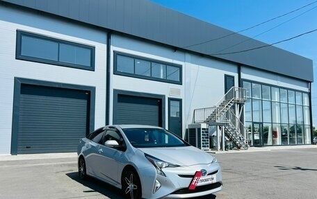 Toyota Prius IV XW50, 2018 год, 1 599 000 рублей, 8 фотография