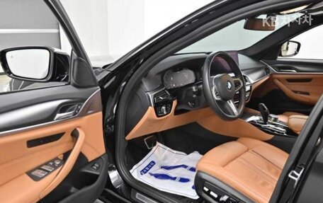 BMW 5 серия, 2021 год, 3 280 010 рублей, 11 фотография