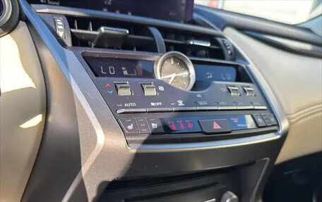 Lexus NX, 2021 год, 3 080 000 рублей, 13 фотография