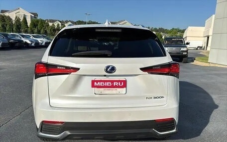 Lexus NX, 2021 год, 3 080 000 рублей, 27 фотография