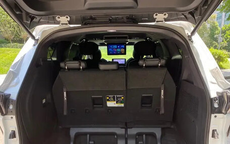 Toyota Sienna, 2022 год, 3 759 810 рублей, 24 фотография