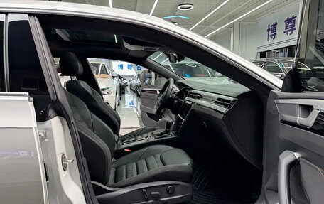 Volkswagen Passat CC, 2022 год, 2 557 855 рублей, 10 фотография
