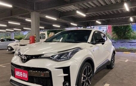Toyota C-HR I рестайлинг, 2021 год, 1 467 000 рублей, 1 фотография