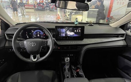 Toyota Camry, 2025 год, 3 000 000 рублей, 8 фотография