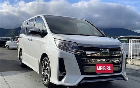 Toyota Noah III, 2021 год, 2 104 000 рублей, 7 фотография