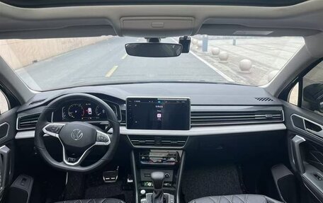 Volkswagen Tiguan II, 2022 год, 2 345 998 рублей, 4 фотография