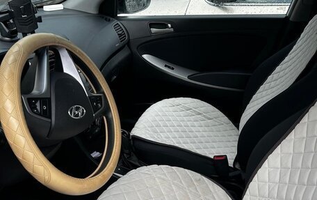 Hyundai Solaris II рестайлинг, 2016 год, 1 000 000 рублей, 4 фотография