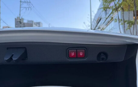 Mercedes-Benz E-Класс, 2022 год, 3 600 000 рублей, 14 фотография