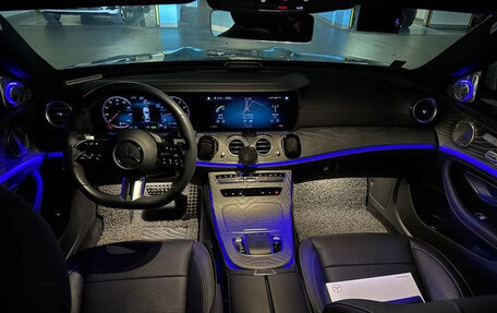 Mercedes-Benz E-Класс, 2022 год, 3 600 000 рублей, 7 фотография