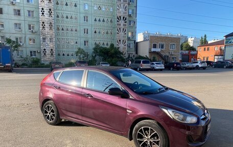 Hyundai Solaris II рестайлинг, 2012 год, 770 000 рублей, 2 фотография