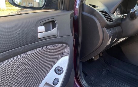 Hyundai Solaris II рестайлинг, 2012 год, 770 000 рублей, 4 фотография