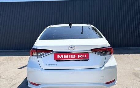 Toyota Corolla, 2022 год, 2 200 000 рублей, 5 фотография