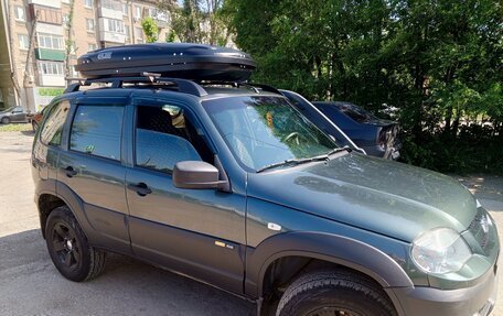 Chevrolet Niva I рестайлинг, 2018 год, 750 000 рублей, 2 фотография