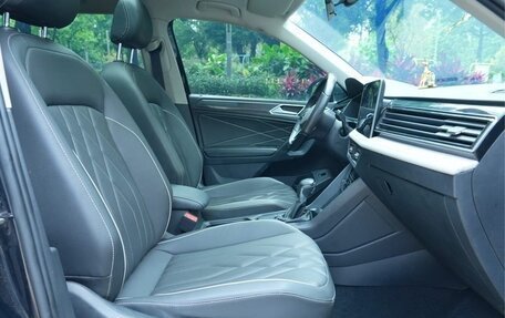 Volkswagen Tiguan II, 2022 год, 2 300 000 рублей, 16 фотография