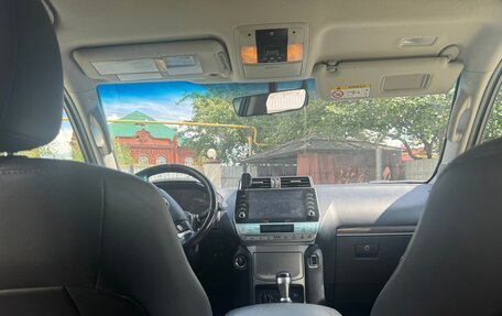 Toyota Land Cruiser Prado 150 рестайлинг 2, 2020 год, 6 500 000 рублей, 5 фотография