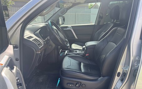 Toyota Land Cruiser Prado 150 рестайлинг 2, 2020 год, 6 500 000 рублей, 7 фотография