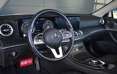 Mercedes-Benz E-Класс, 2019 год, 4 900 000 рублей, 11 фотография