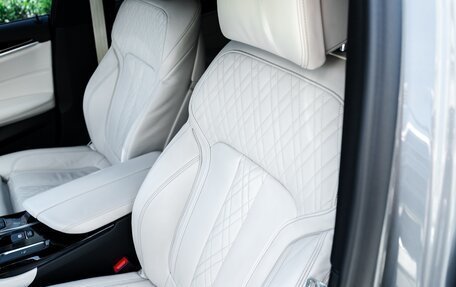 BMW 5 серия, 2020 год, 4 390 000 рублей, 24 фотография