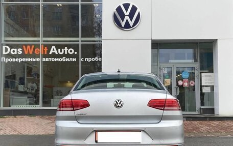 Volkswagen Passat B8 рестайлинг, 2018 год, 2 050 000 рублей, 5 фотография
