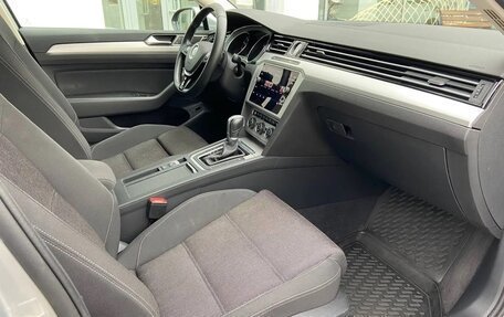 Volkswagen Passat B8 рестайлинг, 2018 год, 2 050 000 рублей, 8 фотография
