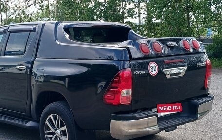 Toyota Hilux VIII, 2017 год, 2 250 000 рублей, 6 фотография