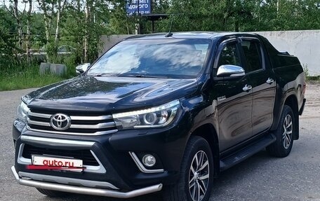 Toyota Hilux VIII, 2017 год, 2 250 000 рублей, 2 фотография
