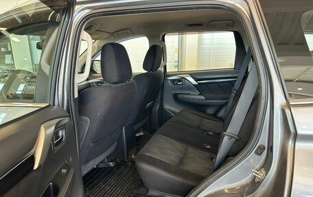 Mitsubishi Pajero Sport III рестайлинг, 2018 год, 2 779 000 рублей, 18 фотография