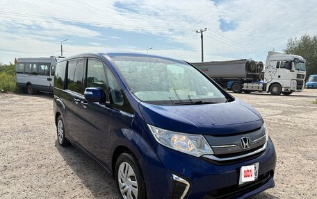 Honda Stepwgn IV, 2016 год, 1 800 000 рублей, 3 фотография