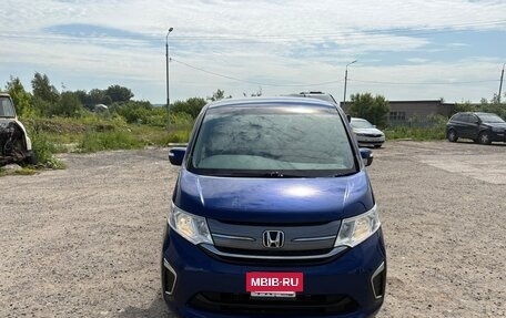Honda Stepwgn IV, 2016 год, 1 800 000 рублей, 2 фотография
