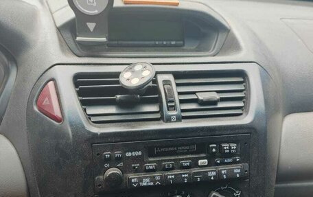 Mitsubishi Space Wagon III, 2002 год, 400 000 рублей, 6 фотография