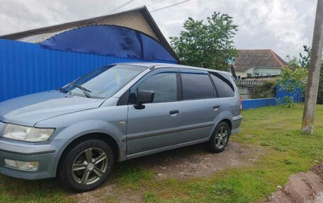 Mitsubishi Space Wagon III, 2002 год, 400 000 рублей, 3 фотография