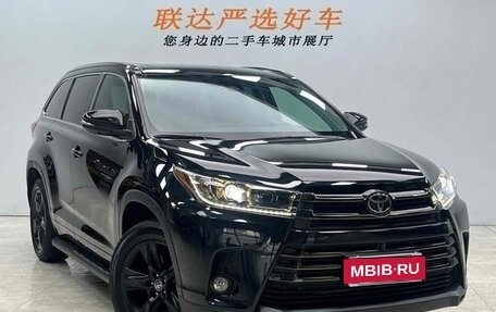 Toyota Highlander, 2021 год, 2 743 000 рублей, 4 фотография