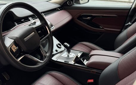 Land Rover Range Rover Evoque II, 2022 год, 5 000 000 рублей, 4 фотография