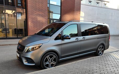 Mercedes-Benz V-Класс, 2018 год, 4 000 000 рублей, 4 фотография