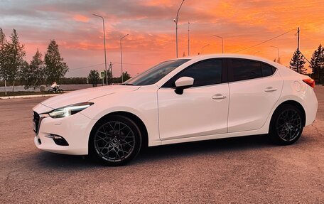 Mazda 3, 2018 год, 1 600 000 рублей, 3 фотография